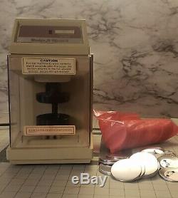 Badge-a-Minit Badge-a-Matic II 1800 Button Maker with Supplies