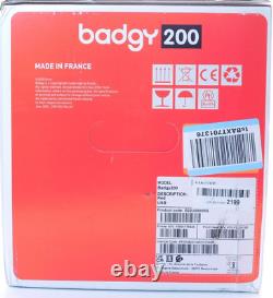 Badgy 200 fabricant de badges en plastique d'occasion en excellent état